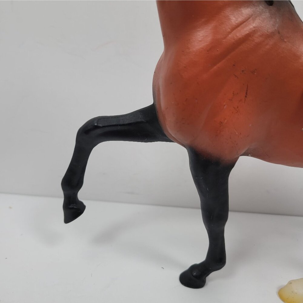 Blue Ribbon Ranch Collectible Brown Horse with Accessories - Picture 7 of 12